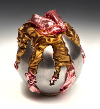 Load image into Gallery viewer, Steel Case Soft Center V